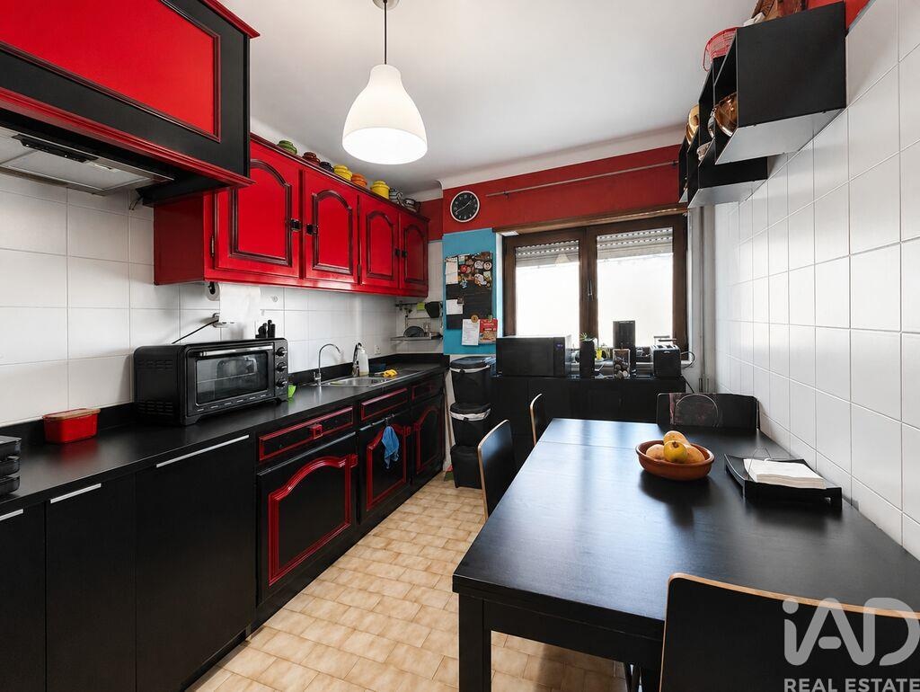 Apartment in Viana do Castelo (Santa Maria Maior) - Image 4