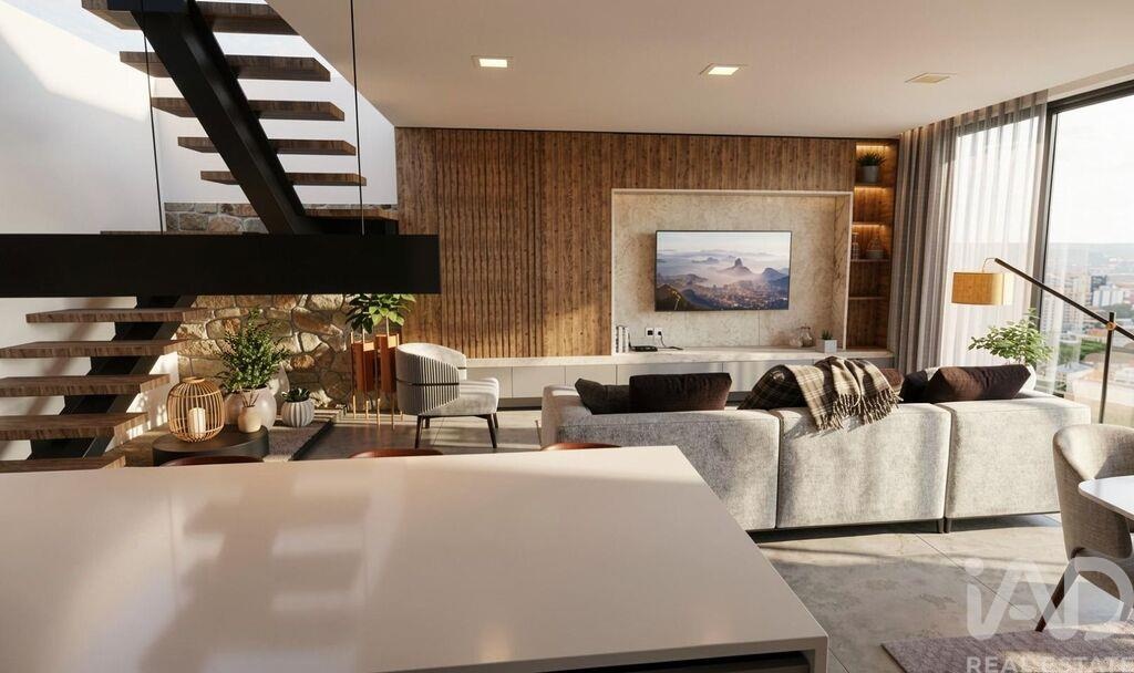 House in Cardielos - Image 3