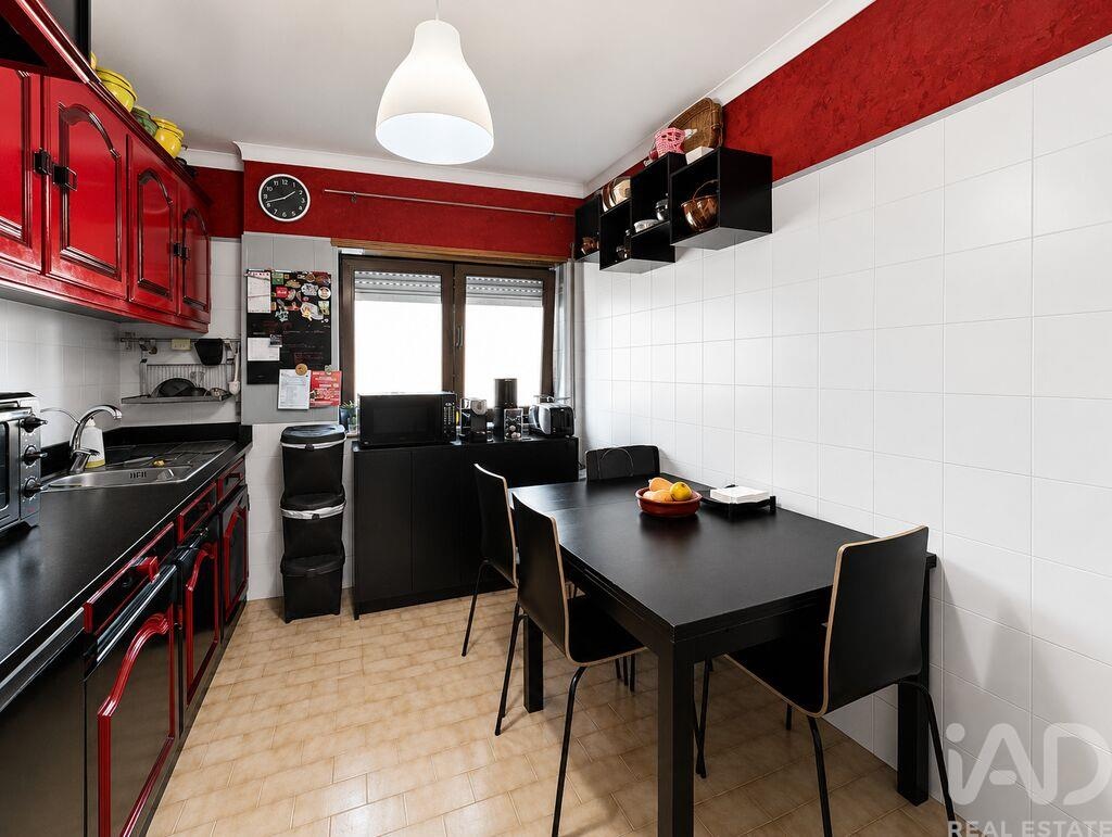 Apartment in Viana do Castelo (Santa Maria Maior) - Image 5
