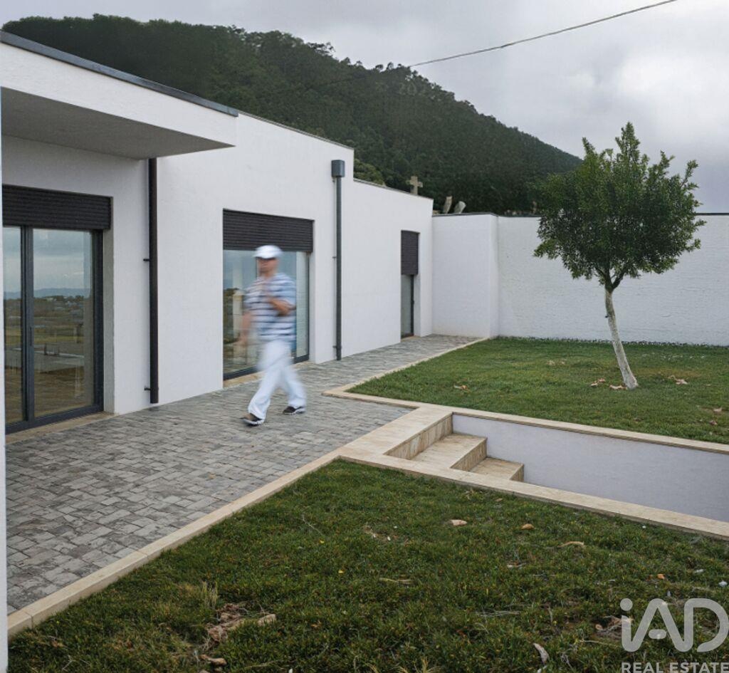 House in Areosa - view 1