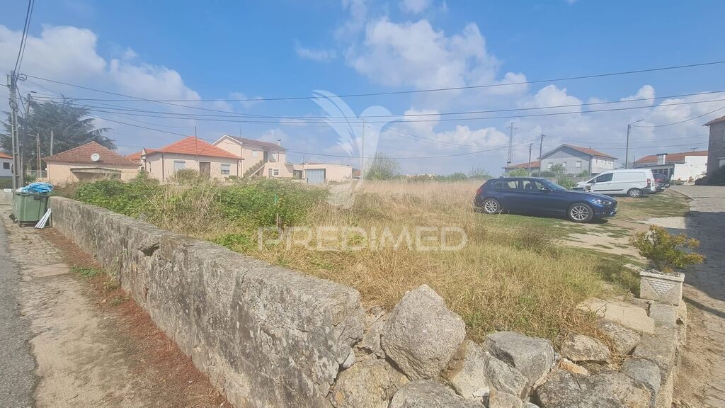 Land for sale in Paços de Ferreira, Portugal — €240,000