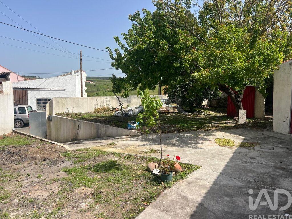 House in Valbom - Image 5