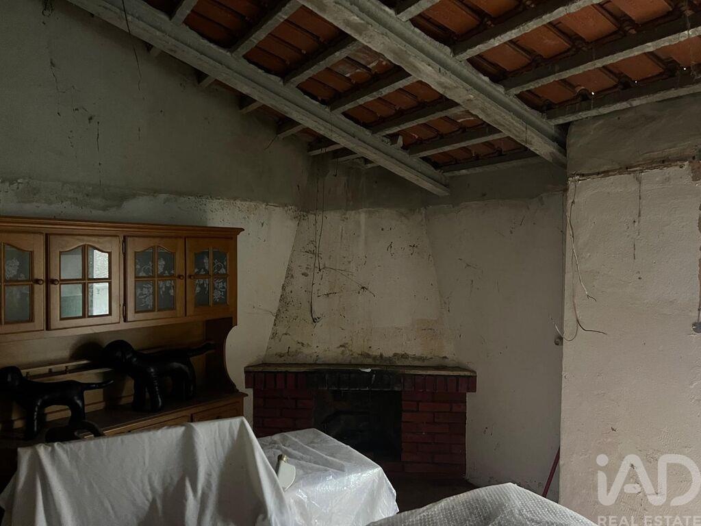 House in Figueiros - Image 4