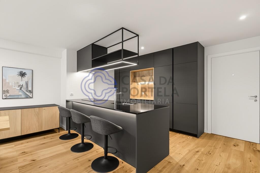 Apartamento T2 NOVO e MOBILADO no Porto em Paranhos próximo do Jardim da Arca DÁgua