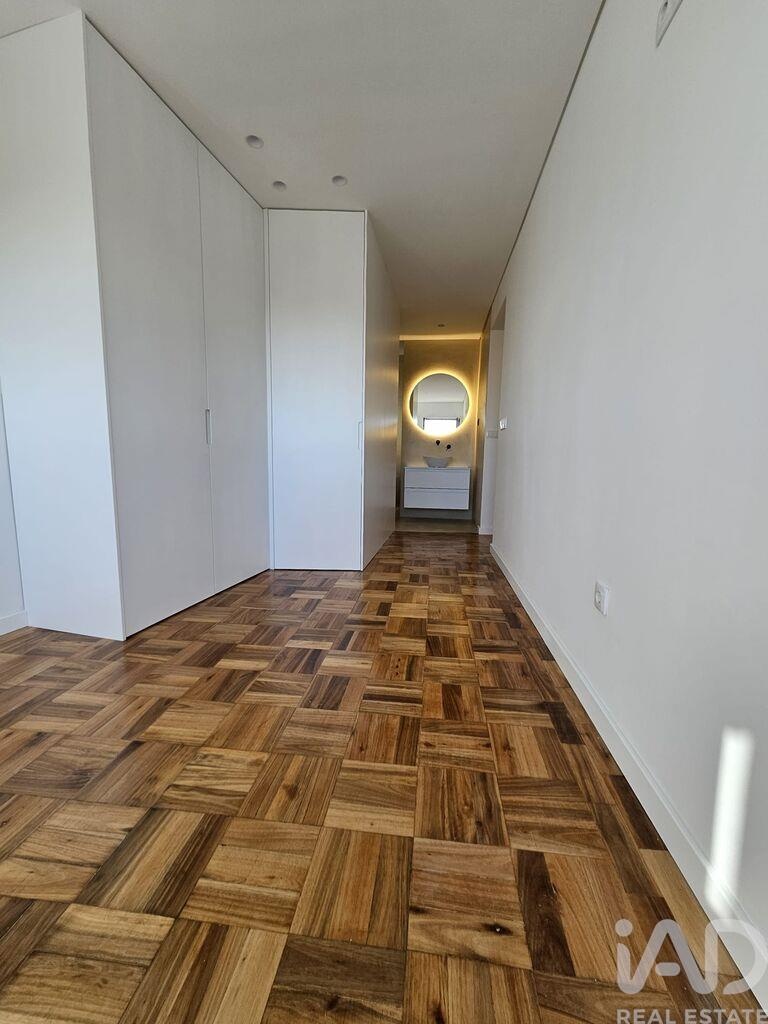 Apartment in Porto - Image 4