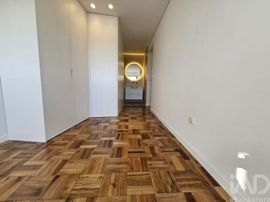 Apartment in Porto - Image 3