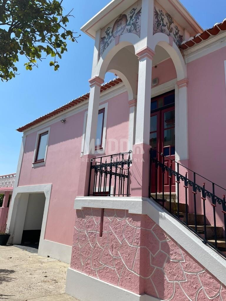 Palacete estilo clássico em Espinho