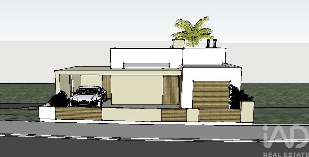 House in Mexilhoeira Grande - Image 4