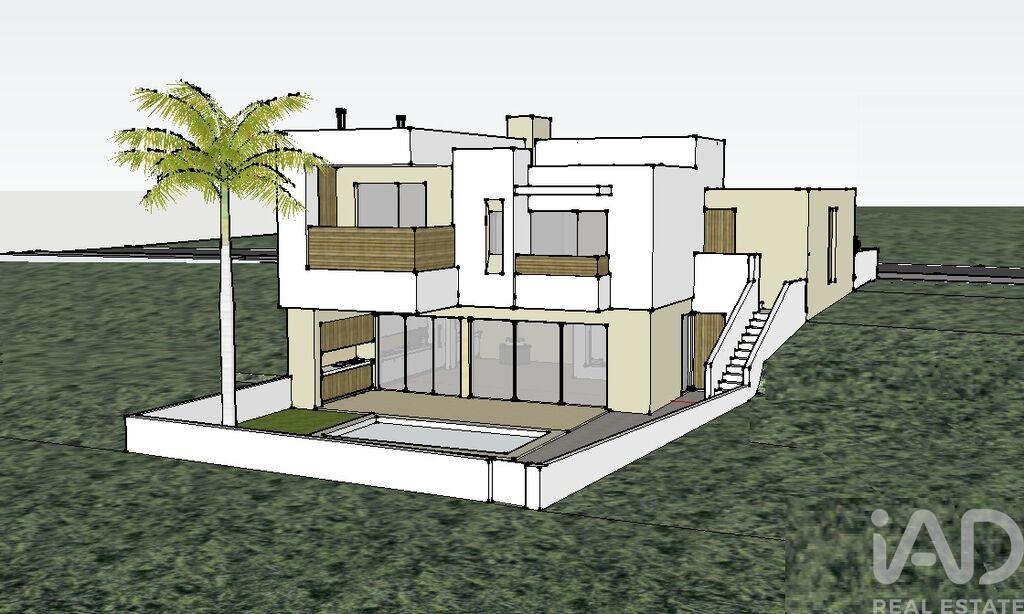 House in Mexilhoeira Grande - view 1