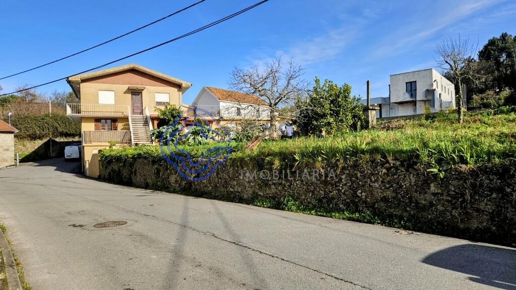 Land for sale in Santa Maria da Feira, Portugal — €90,000