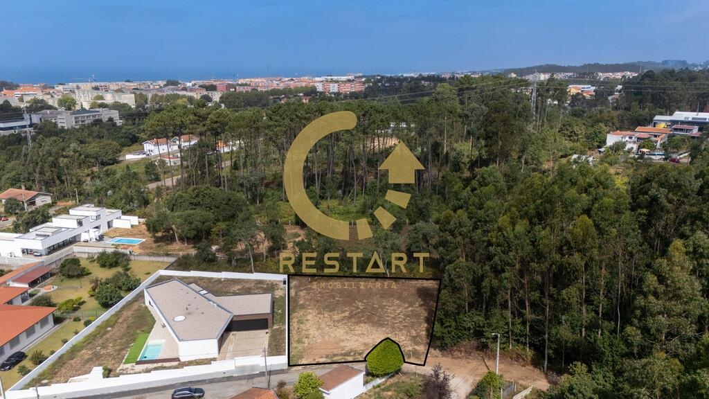 Land for sale in Espinho, Portugal — €95,000