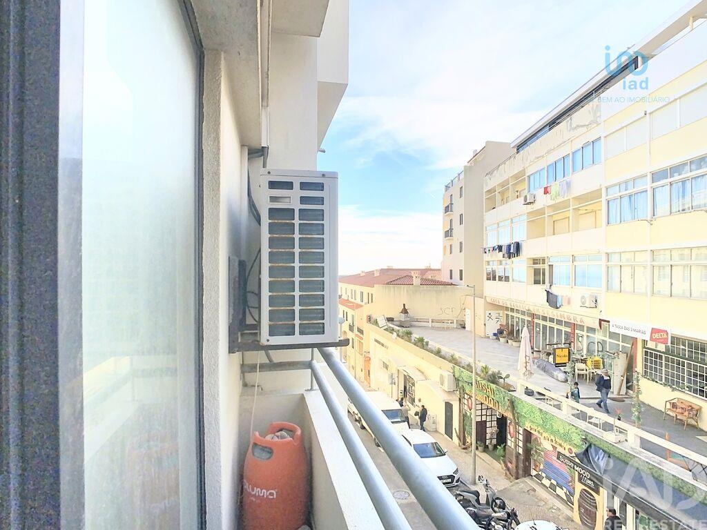 Apartment in Santiago - Image 4