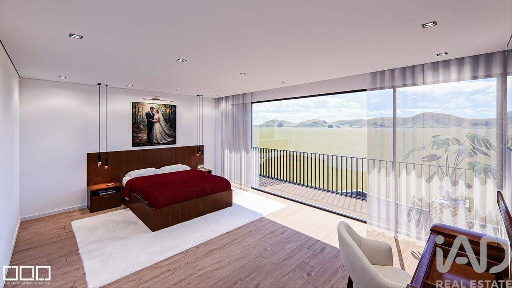 House in Folgosa - view 1