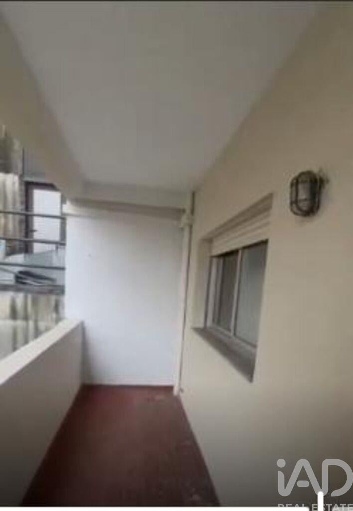 Apartment in Lordelo do Ouro - Image 5