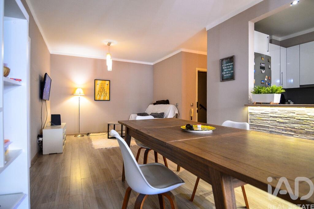 Apartment in Quarteira - Image 4