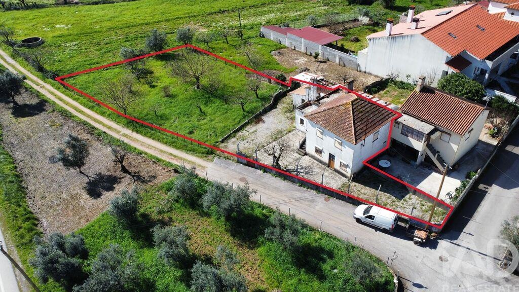 House in Penela - Image 3