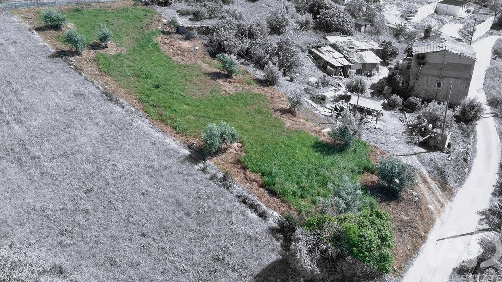 Land in Arrabal - view 1