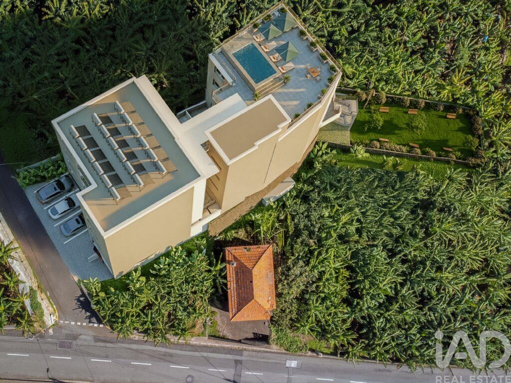 Apartment in Camara de Lobos - view 1