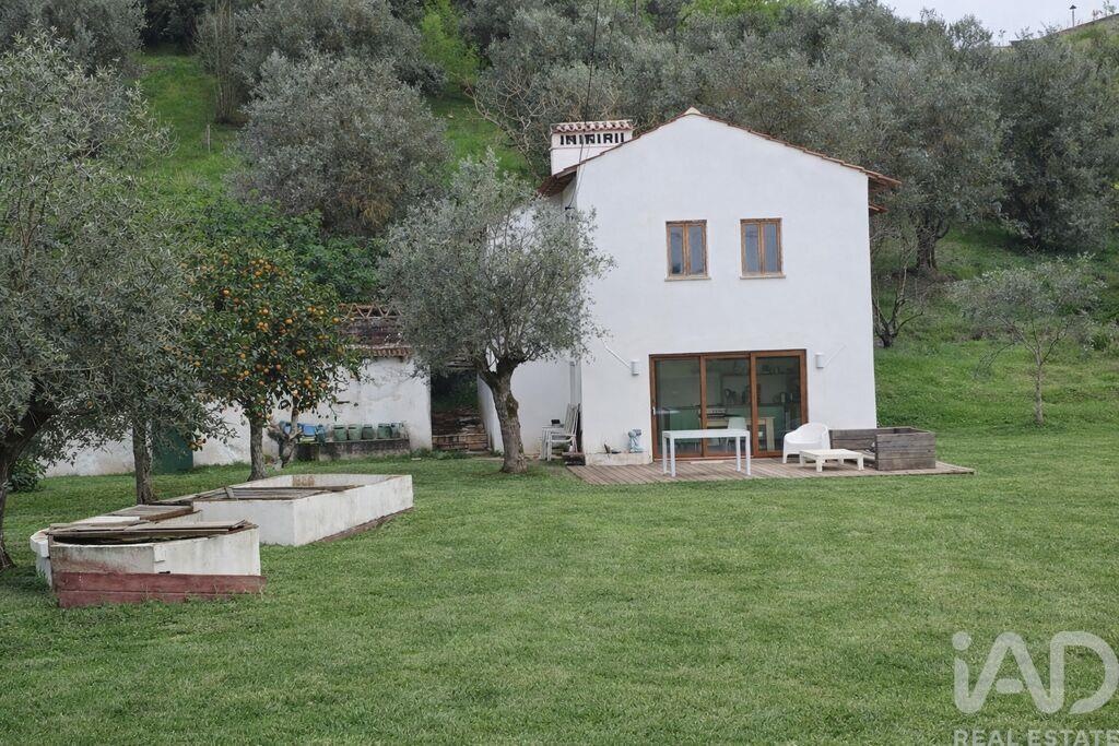 House in Chamusca - view 1