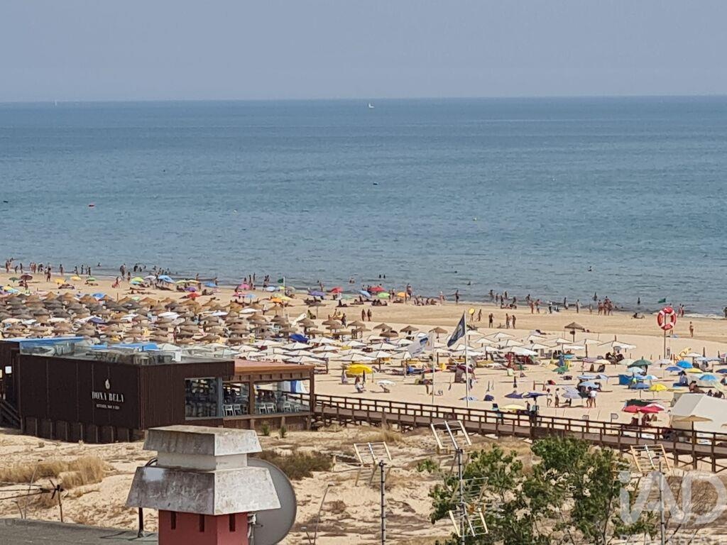 Apartment in Monte Gordo - Image 4