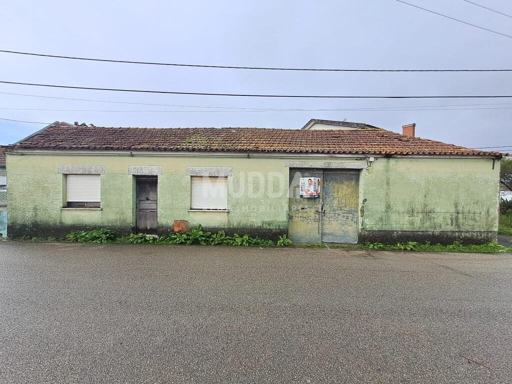 Moradia T2+1 para restauro a 10min Aveiro