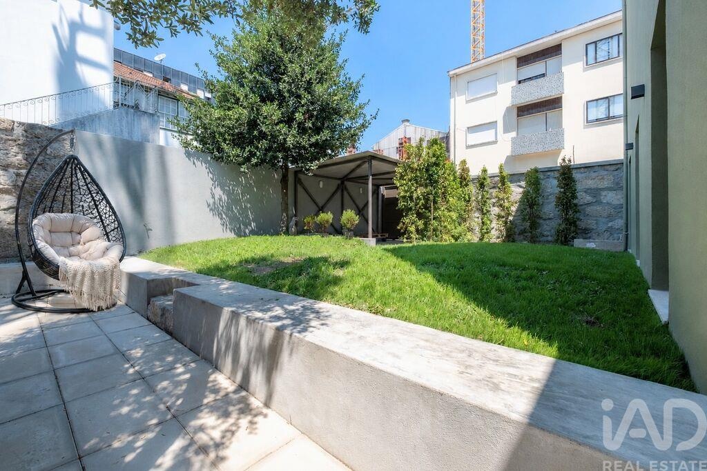 House in Campanha - Image 3