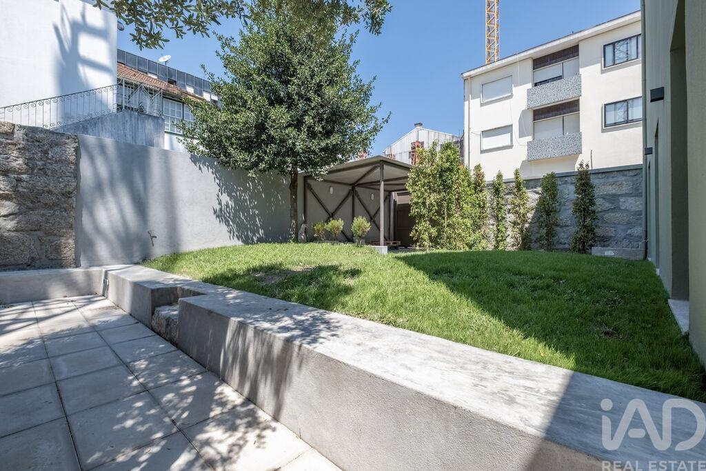 House in Campanha - Image 4
