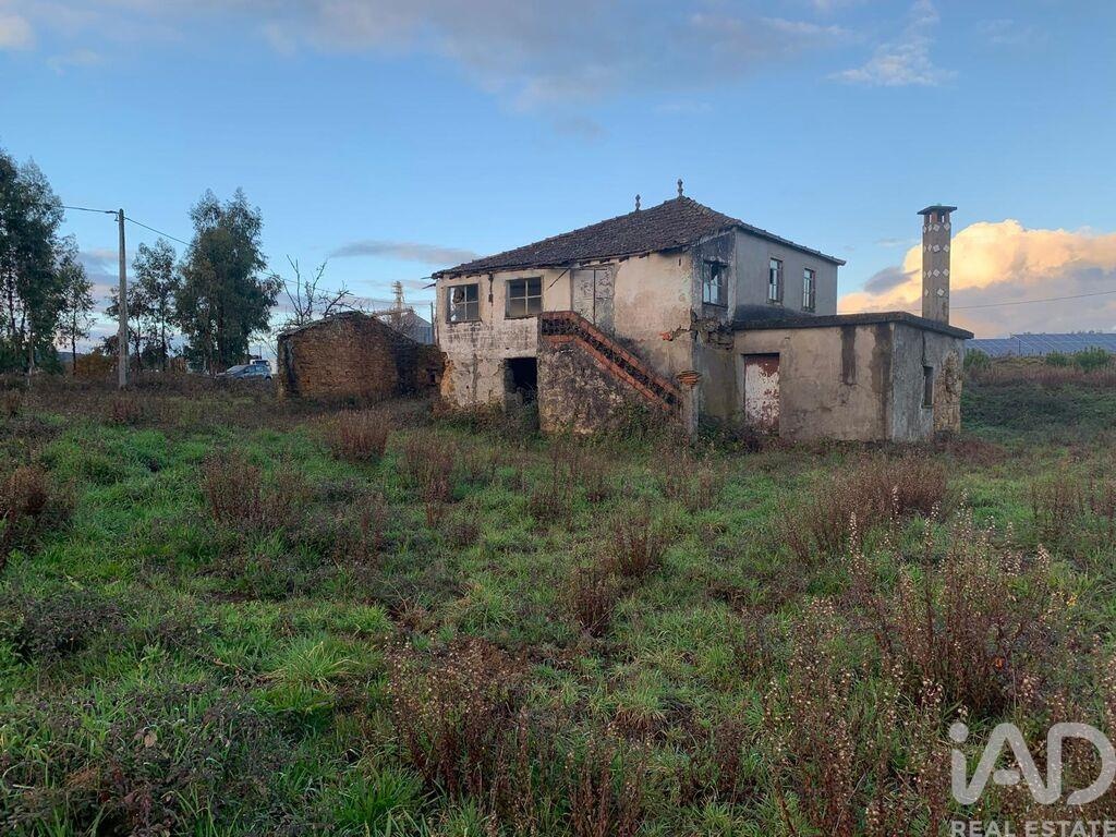 House in Pedrogao Grande - Image 2