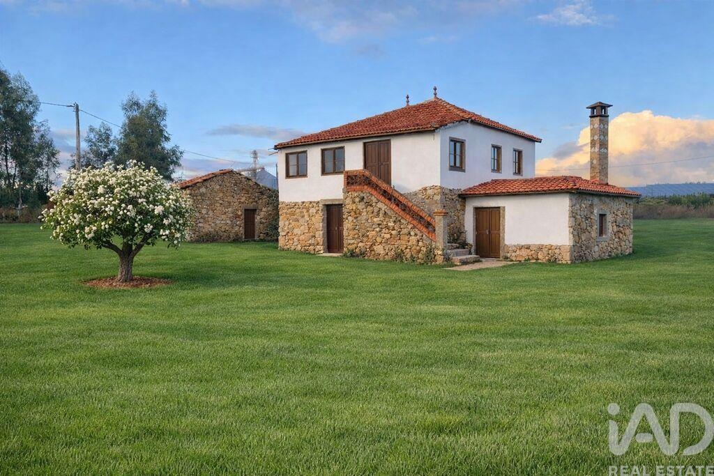 House in Pedrogao Grande - view 1