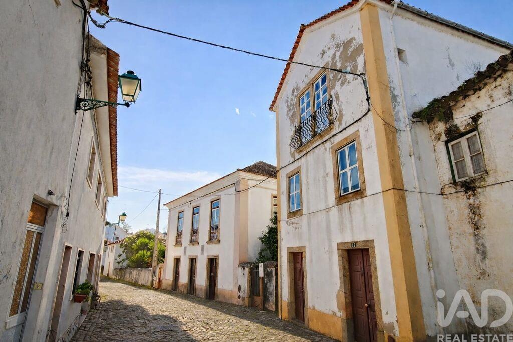 House in Pedrogao Pequeno - Image 3