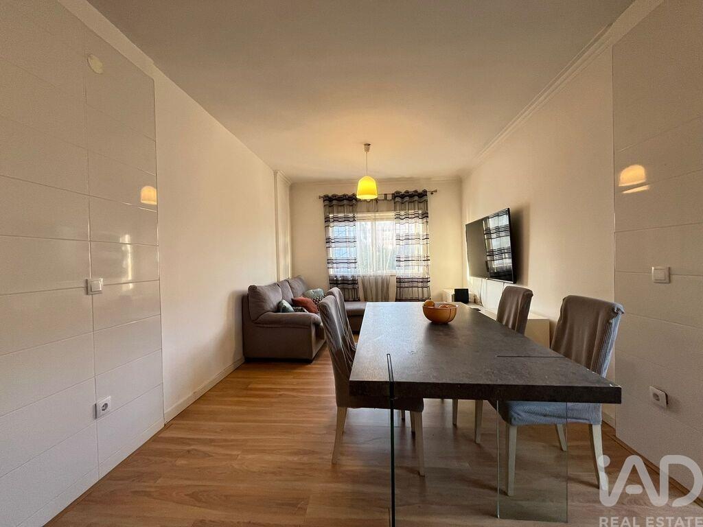 Apartment in Baguim do Monte - Image 5