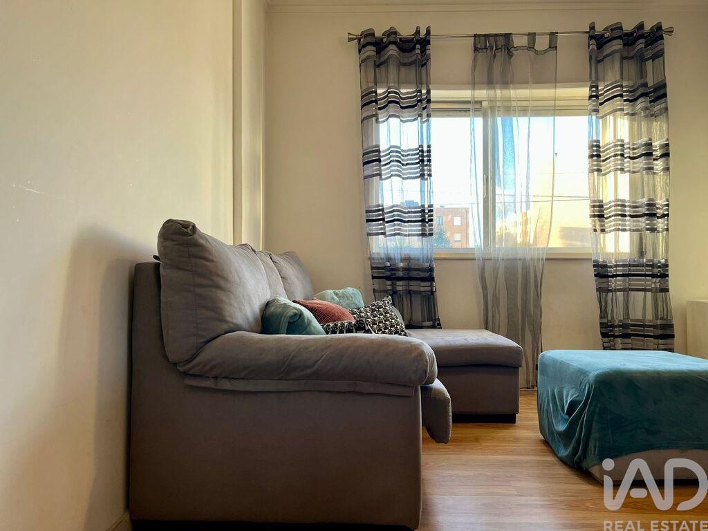 Apartment in Baguim do Monte - Image 4