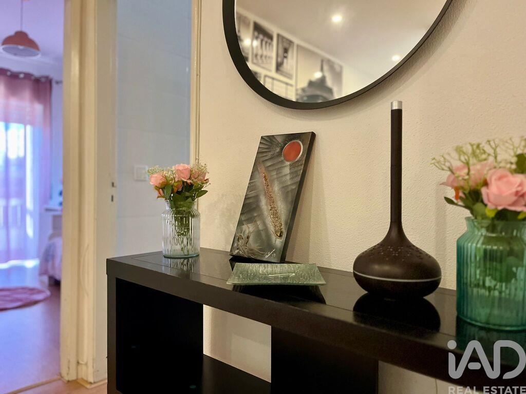 Apartment in Baguim do Monte - view 1