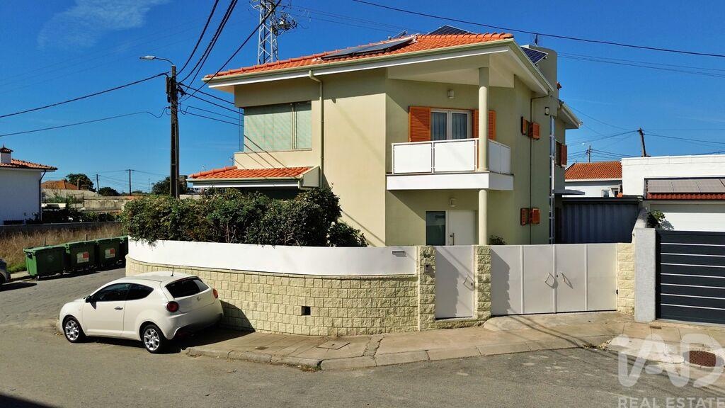 House in Fajozes - view 1