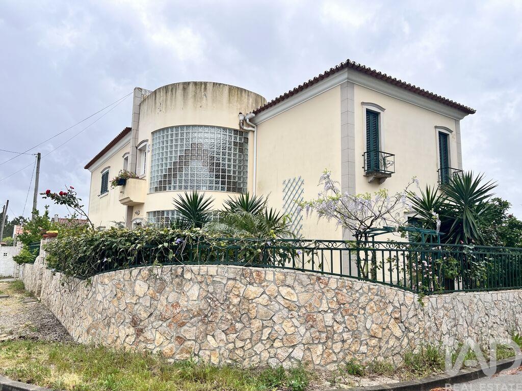 House in Fernao Ferro - Image 3