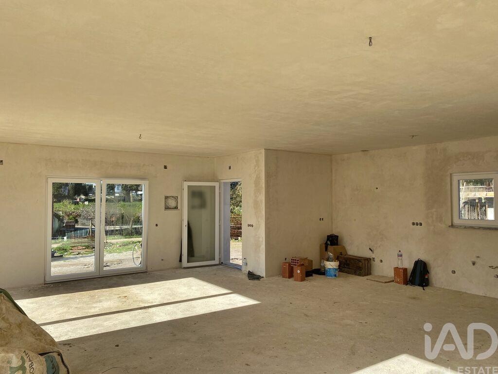 House in Serra do Bouro - Image 3