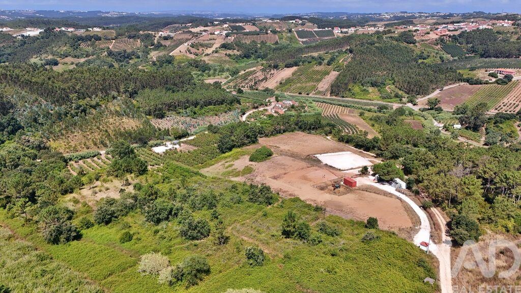 House in Alvorninha - Image 4