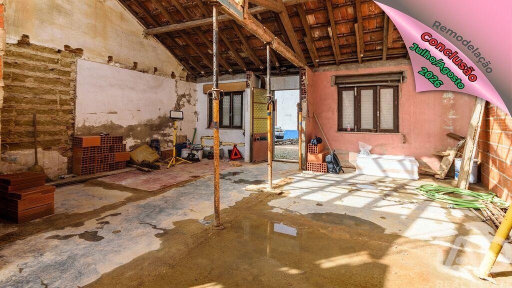 House in Almeirim - view 1