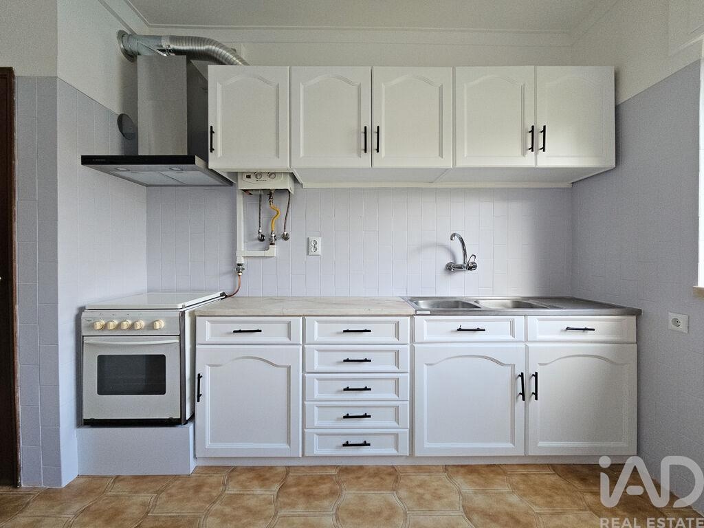 Apartment in Seixal - Image 2