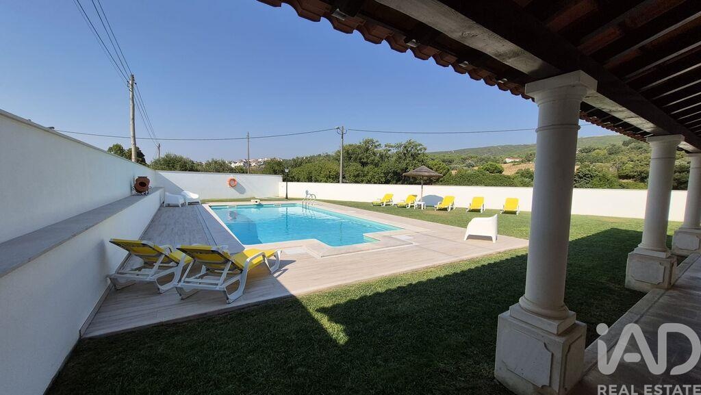 House in Porto de Mos - Image 3