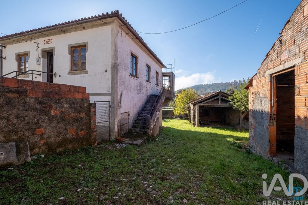 House in Arganil - Image 3