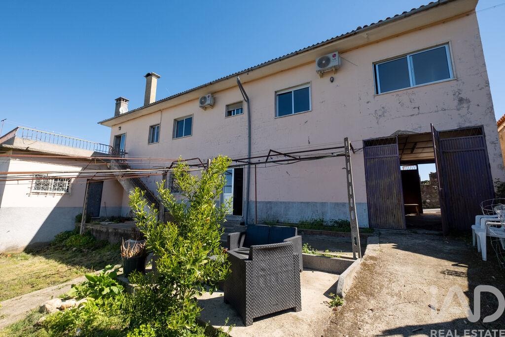 House in Coja - Image 2