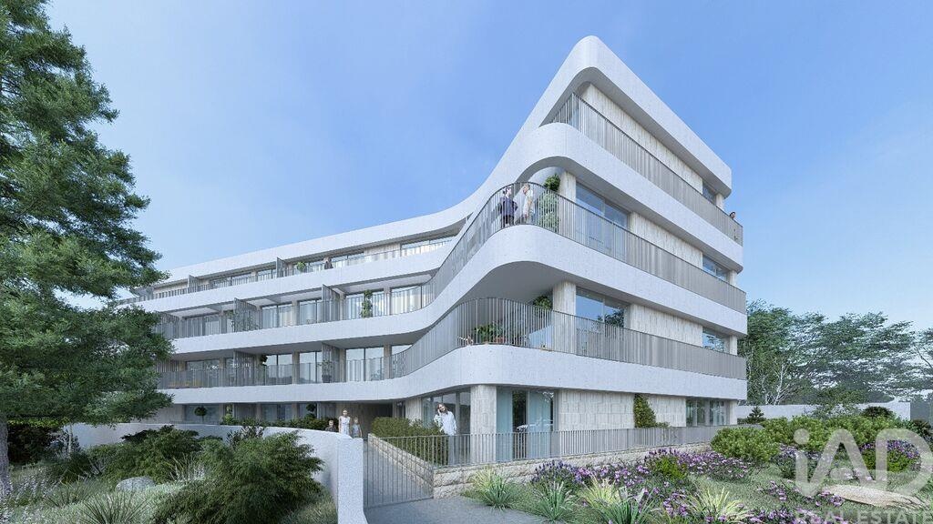 Apartment in Vila Nova de Gaia - Image 3