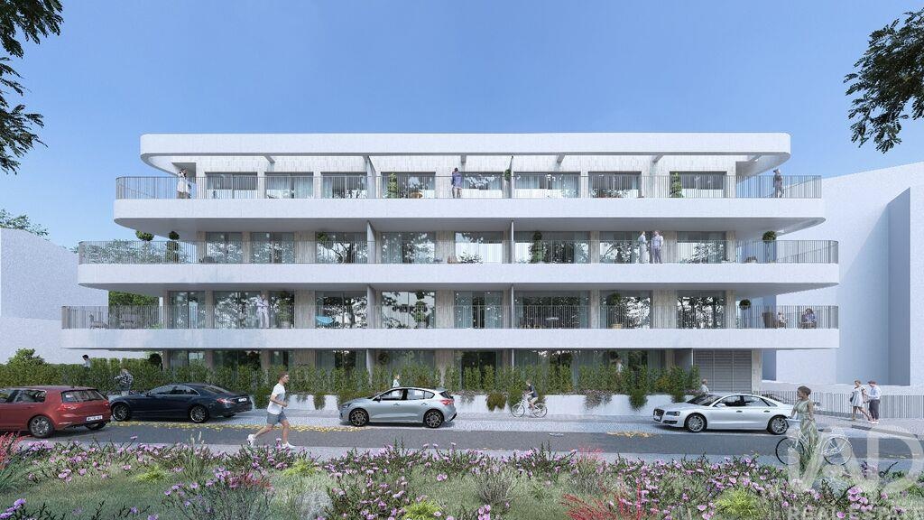 Apartment in Vila Nova de Gaia - Image 2