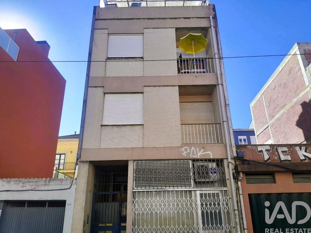 Apartment in Paranhos - view 1