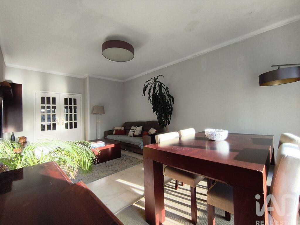 Apartment in Alges - Image 5