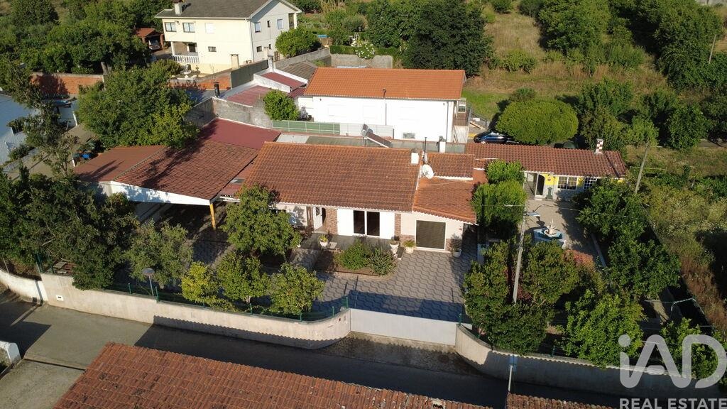House in Miranda do Corvo - view 1