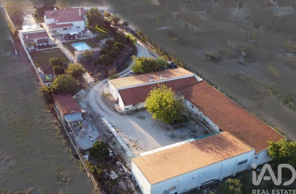 House in Samora Correia - Image 5