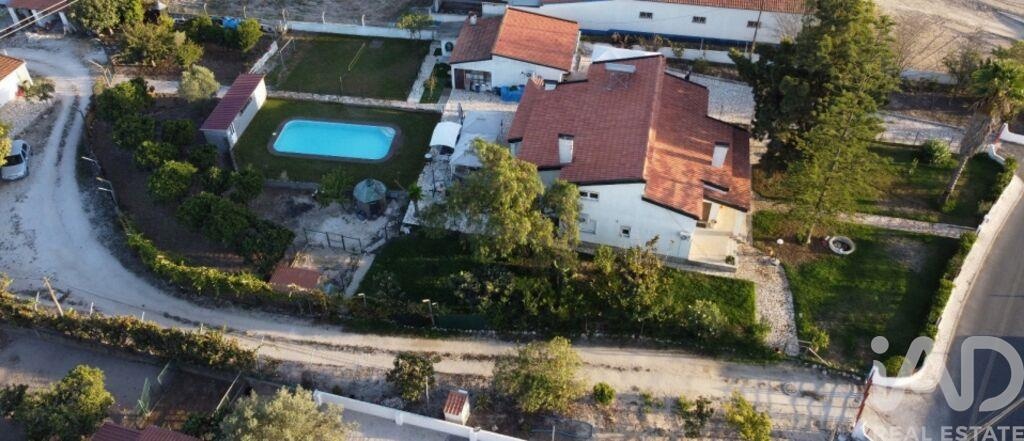 House in Samora Correia - Image 2