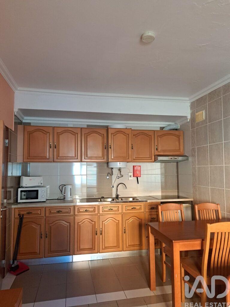 Apartment in Correeira - Image 3